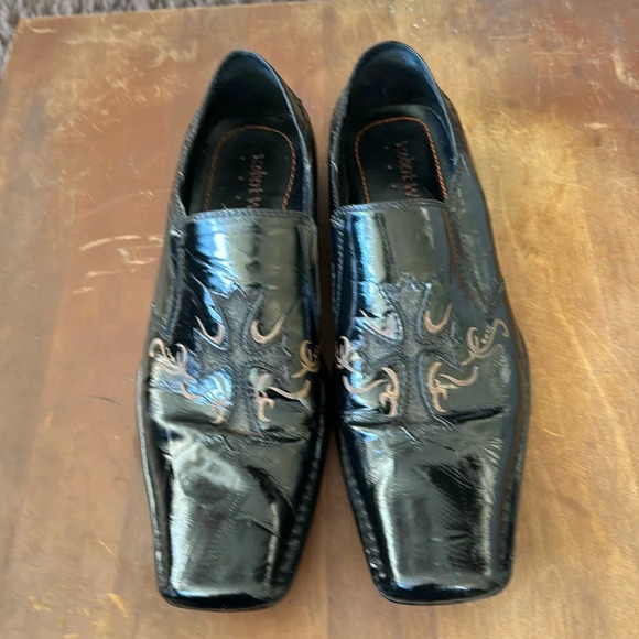 Mens Robert Wayne "Lamp" Black With Cross Design On Front Leather Loafers SZ 9 - Picture 3 of 12